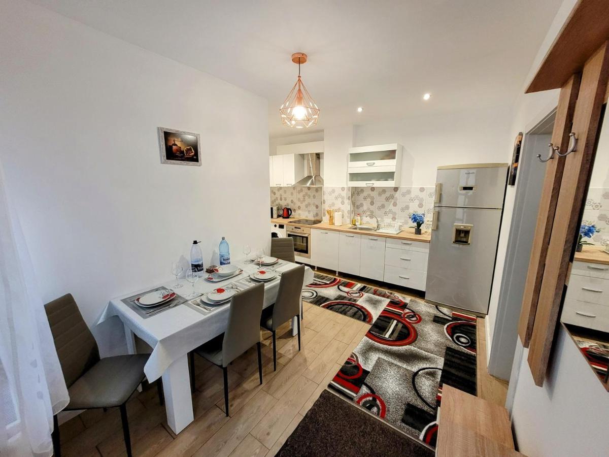 Apartament Casa Feli Braszów Zewnętrze zdjęcie